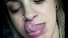 LONG TONGUE BEAUTY SHOWS OFF LONGEST TONGUE AND WIDE THROAT