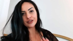 Close up amateur masturbating solo