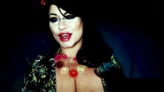 Big boobs milf masturbates with her dildo
